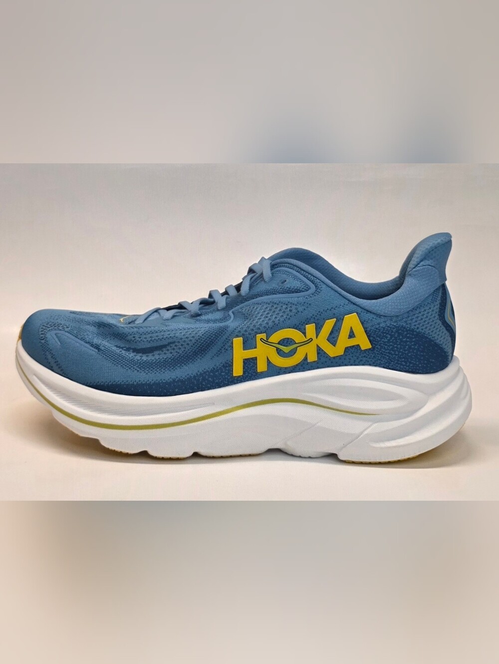 New Hoka One One Men's Clifton 10 Running Sneaker Lightweight, Men’s Size 13 2E